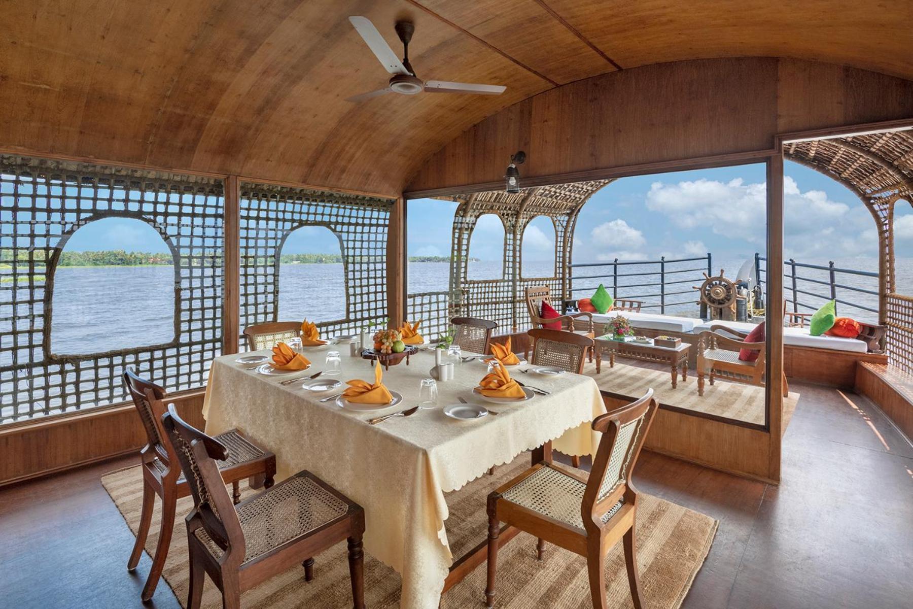 One-Bedroom Houseboat All Meals Evening tea coffee snacks Fishing indoor games,183459639:JPEG